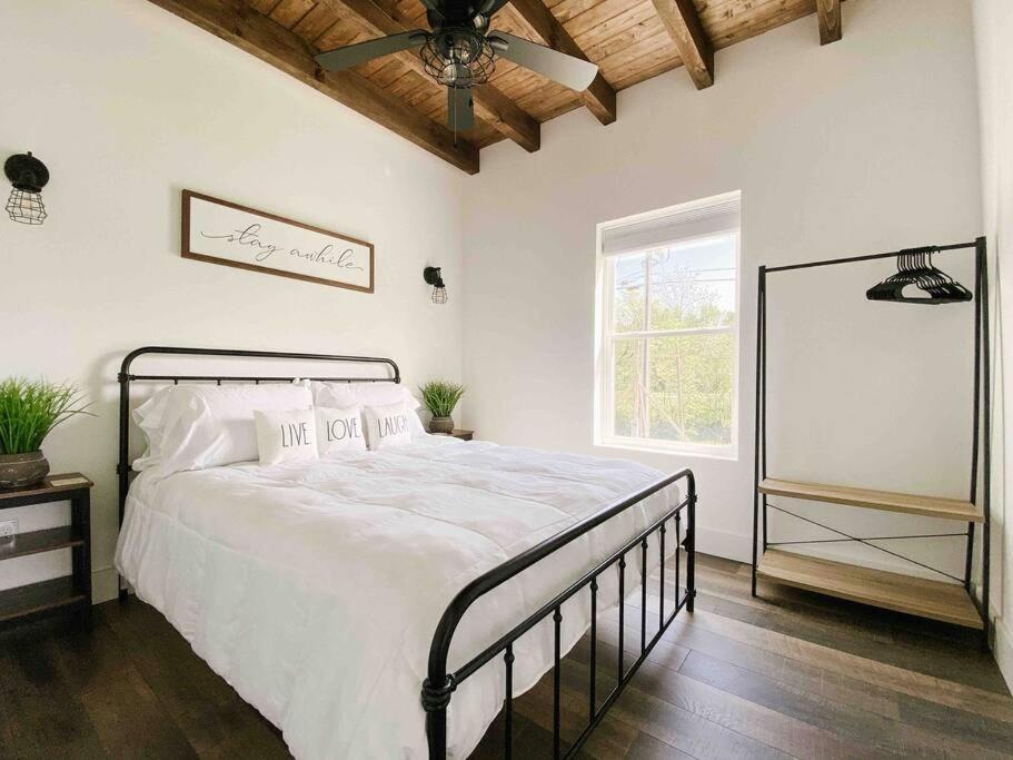 Appartement Cozy Smoky Mountain Tiny House à Pigeon Forge Extérieur photo